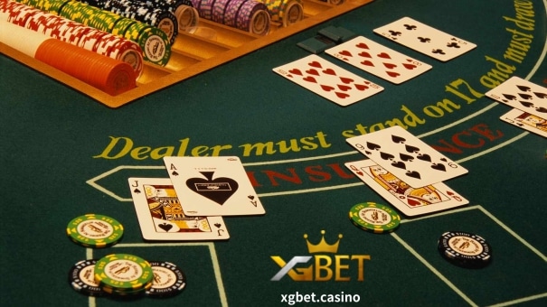 Ang online casino Blackjack ay mas sikat sa mga may karanasang manlalaro na pamilyar sa mga pangunahing estratehiya ng panalo sa laro